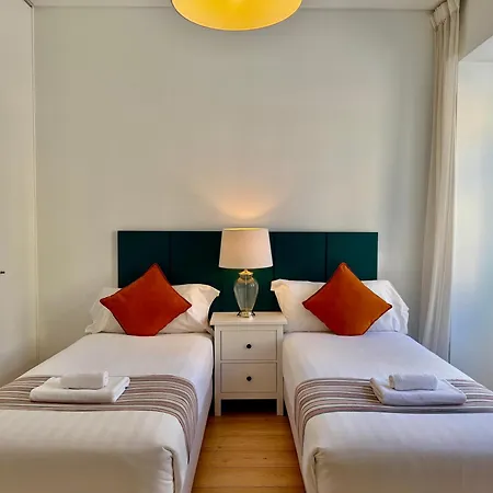 Alameda Apartment *